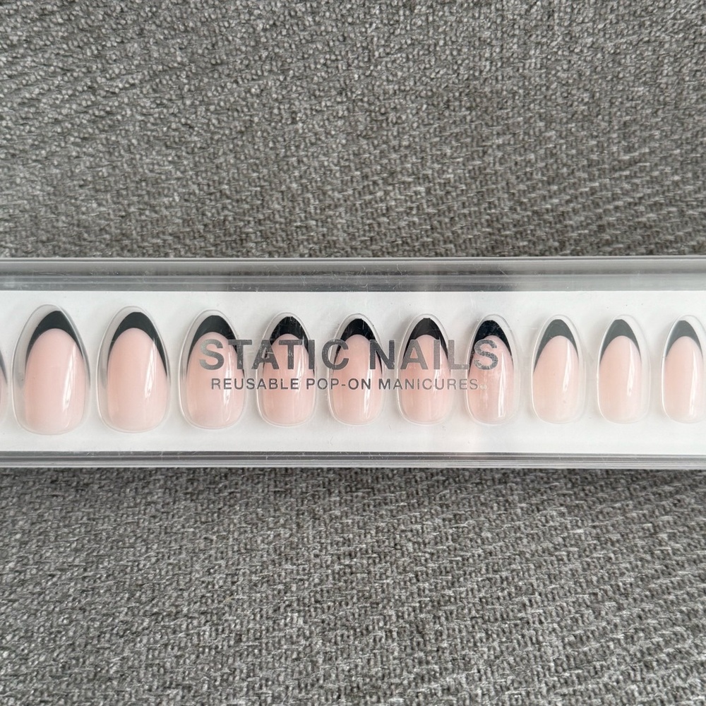 Static Nails Pop-On Nails